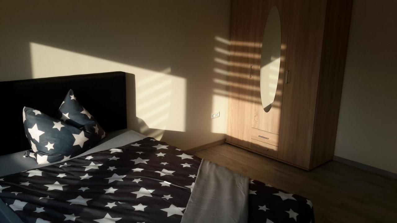 Ferienwohnung Workers Sleep Wilhelmshaven Exterior foto